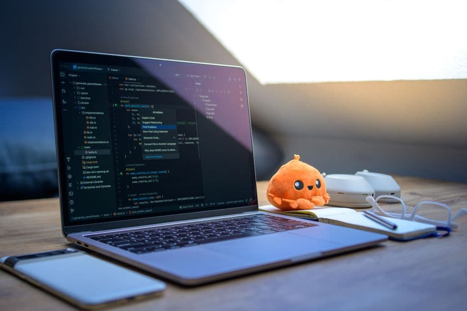 SaaS Apps: Complete Guide to Building & Scaling in 2026